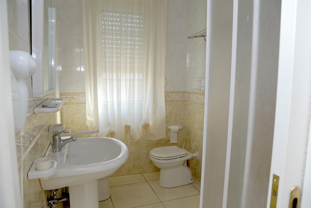 L'Airone Hotel Margherita Di Savoia Ngoại thất bức ảnh