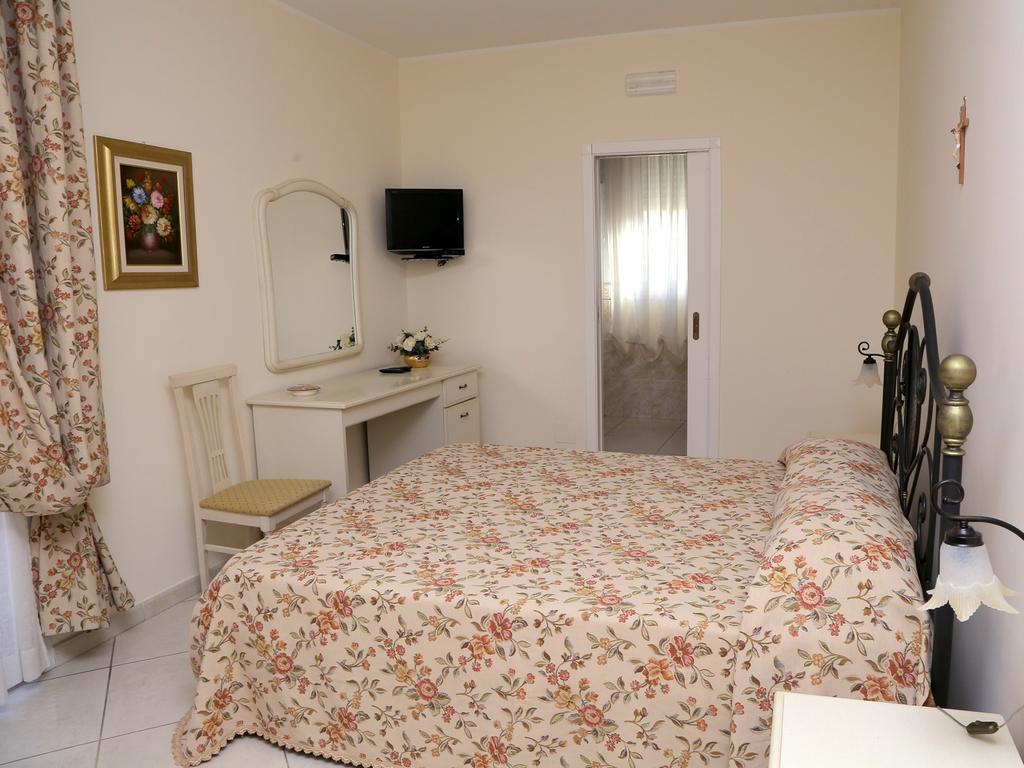 L'Airone Hotel Margherita Di Savoia Ngoại thất bức ảnh
